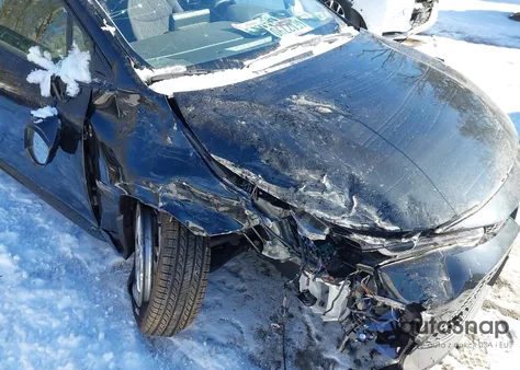 2022 Toyota Corolla Hybrid Le z USA, uszkodzony, nr VIN JTDEAMDE5NJ060759